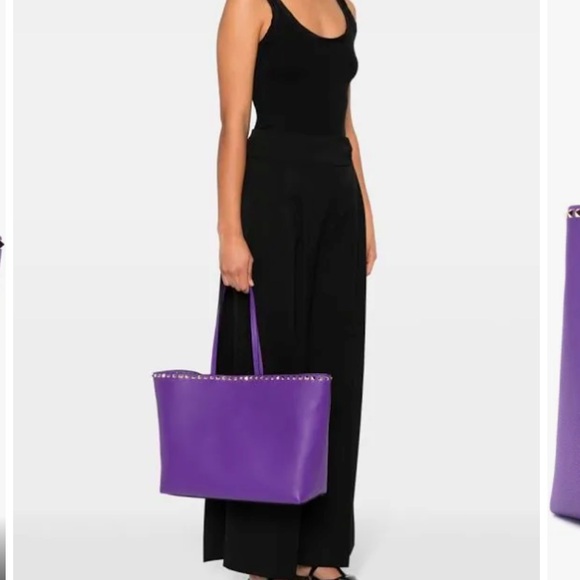 Rockstud leather tote bag - Picture 4 of 13